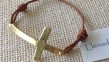 pulsera-cuero-cruz-llenadegracia